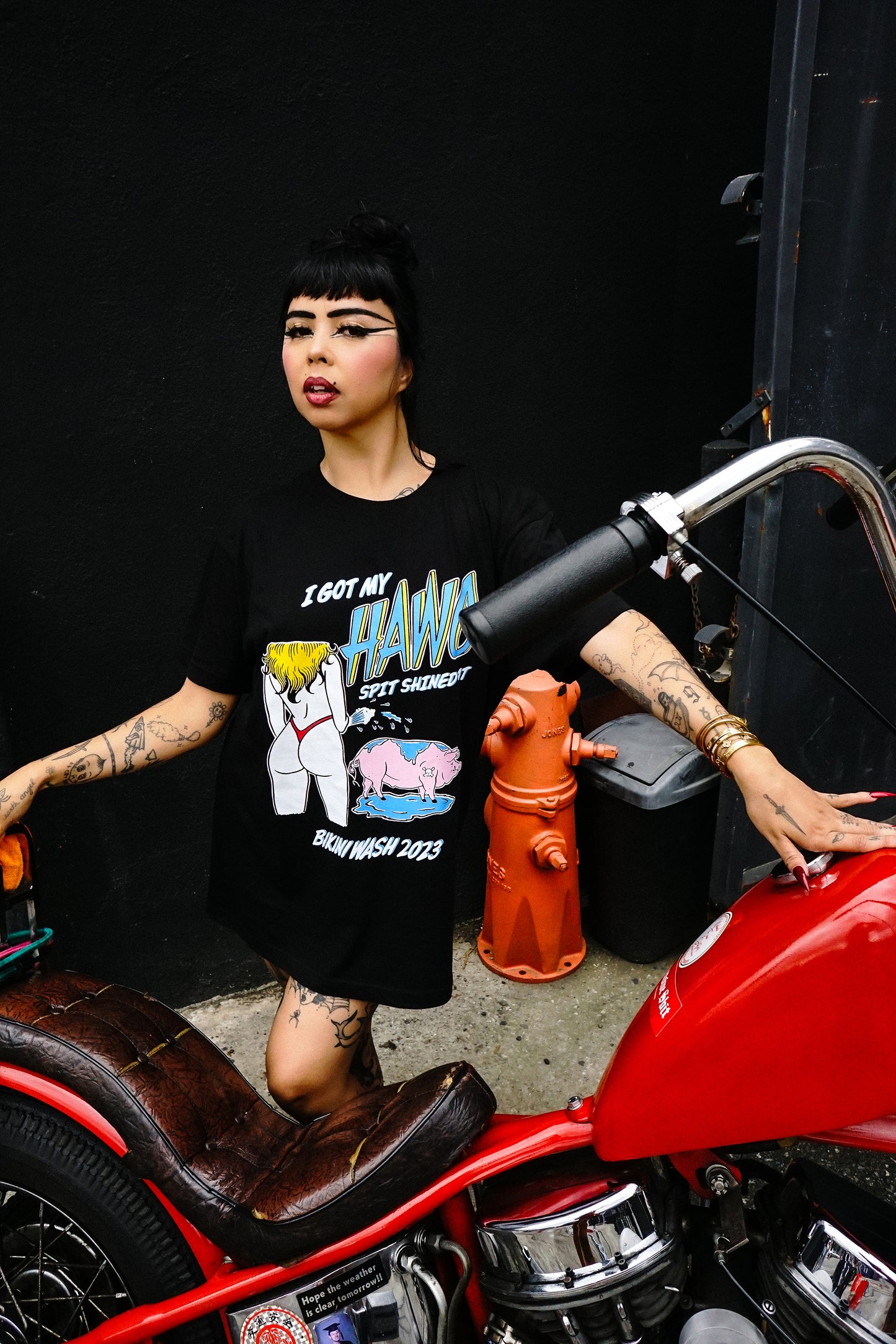 BIKINI HAWG WASH 2023 TEE SHIRT